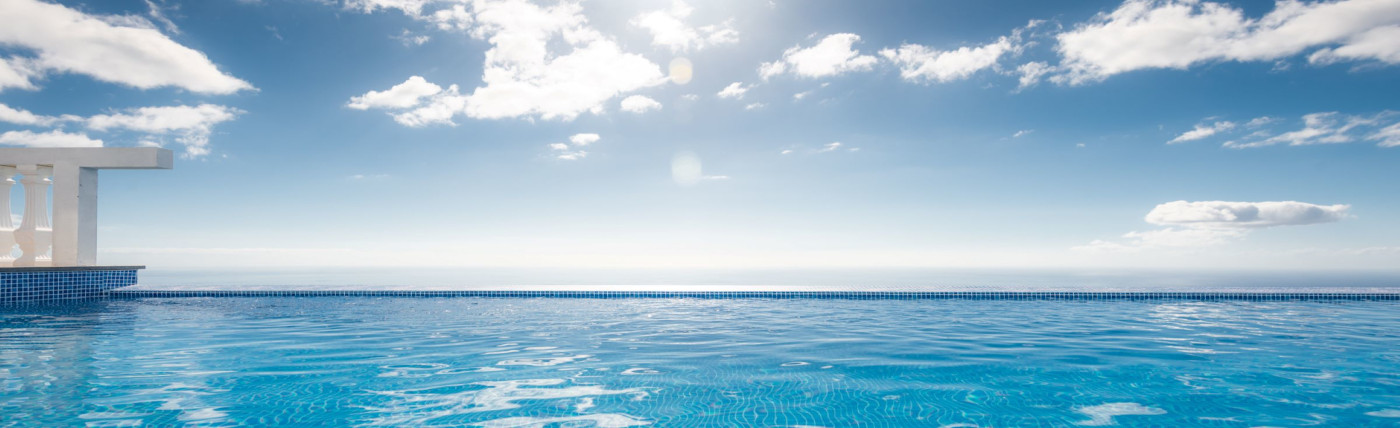 Blue-Sea-Tower-large-private-Pool-heated-all-year
